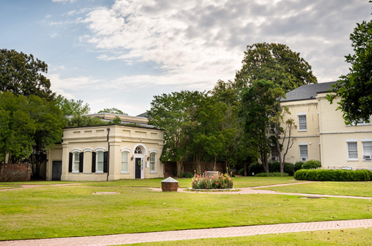 Recent photo of Quadrangle area