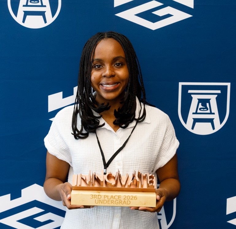 photo of Undergraduate Third Place