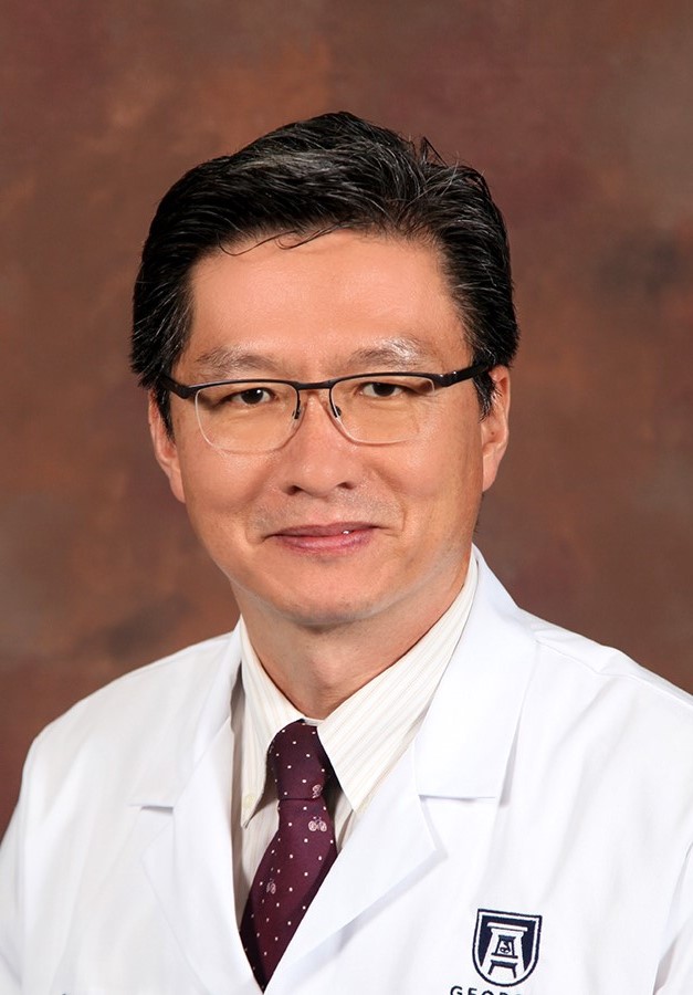 photo of Dr. Chulhaeng Huh
