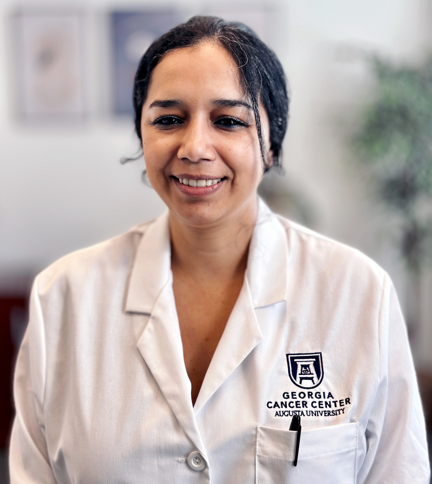 photo of Dr. Kenza Mamouni