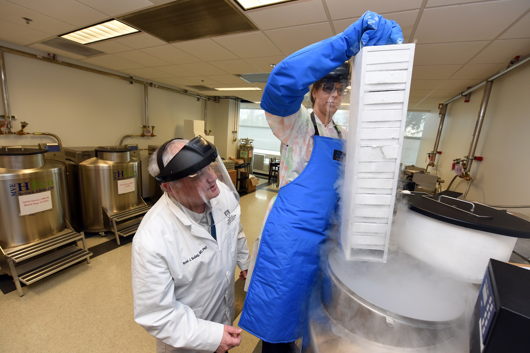 Pulling cancer tissue samples from cold storage