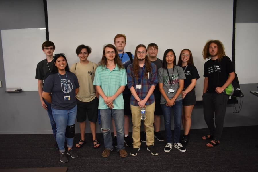 group of students smiling 