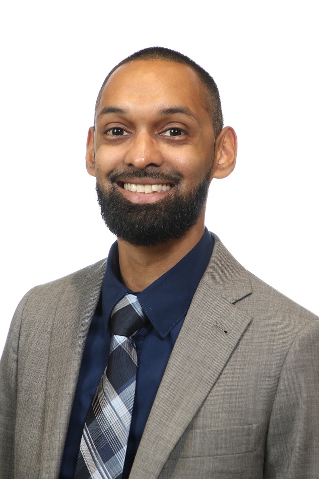 Dr. Adil Rasheed headshot photo