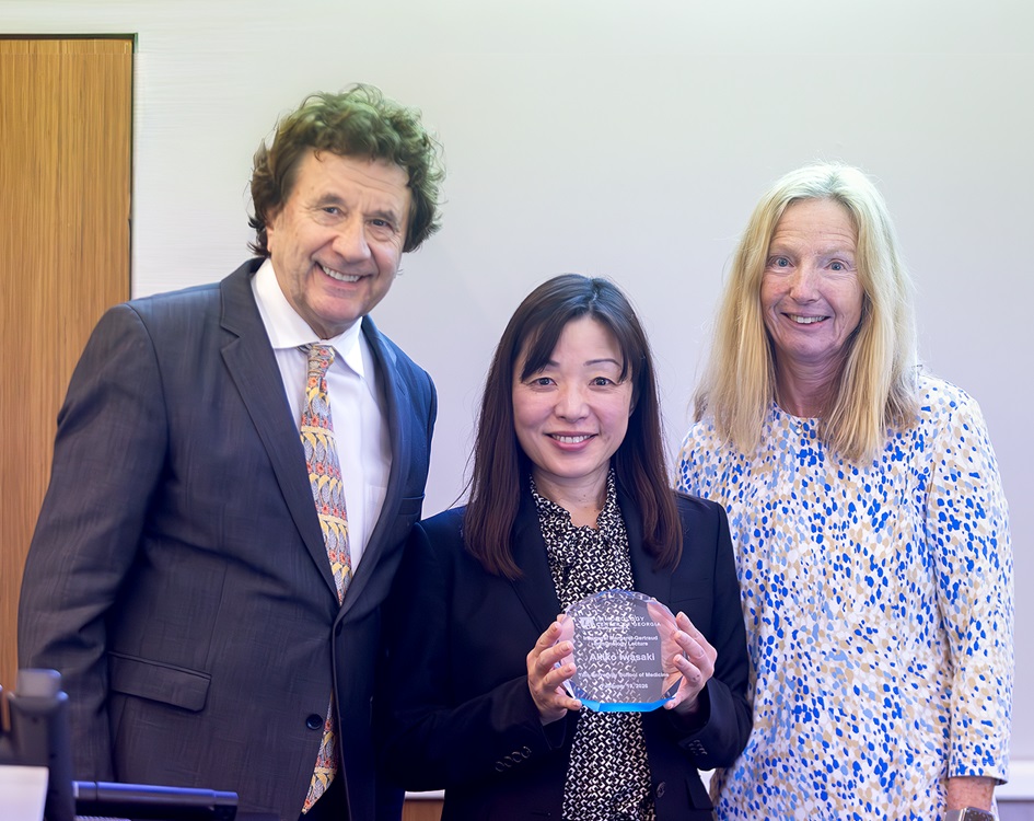 Drs. Ley Klaus, Akiko Iwasaki & Lynn Hedrick pose for a photo