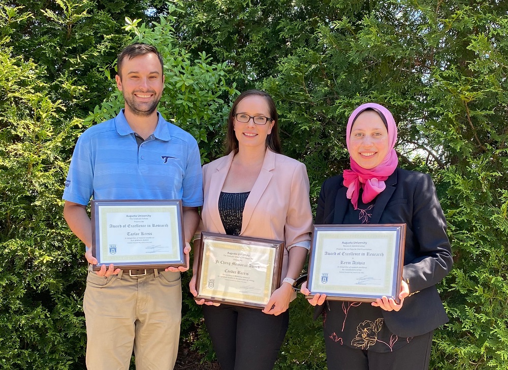 Ji Cheng Memorial & Phi Kappa Phi Award for Excellence in Research by a Biomedical Sciences student in the early years of training to Candee BARRIS