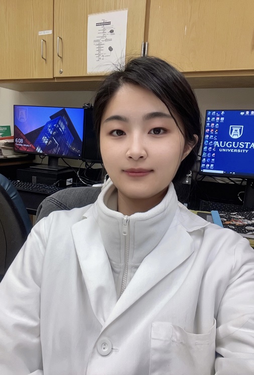 photo of Dingwei Zhao
