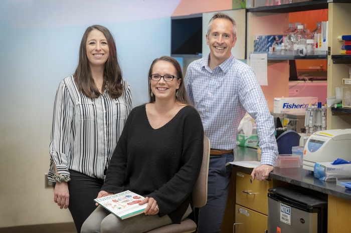 (FROM LEFT) JESSICA FAULKNER, PHD, GRADUATE STUDENT CANDEE BARRIS (SEATED) AND ERIC BELIN DE CHANTEMELE, PHD