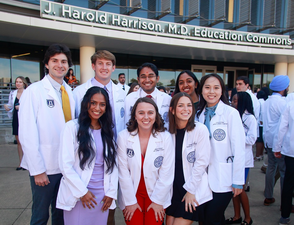 2022 Whitecoat pictures