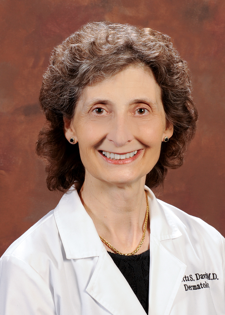 photo of Loretta S. Davis, MD