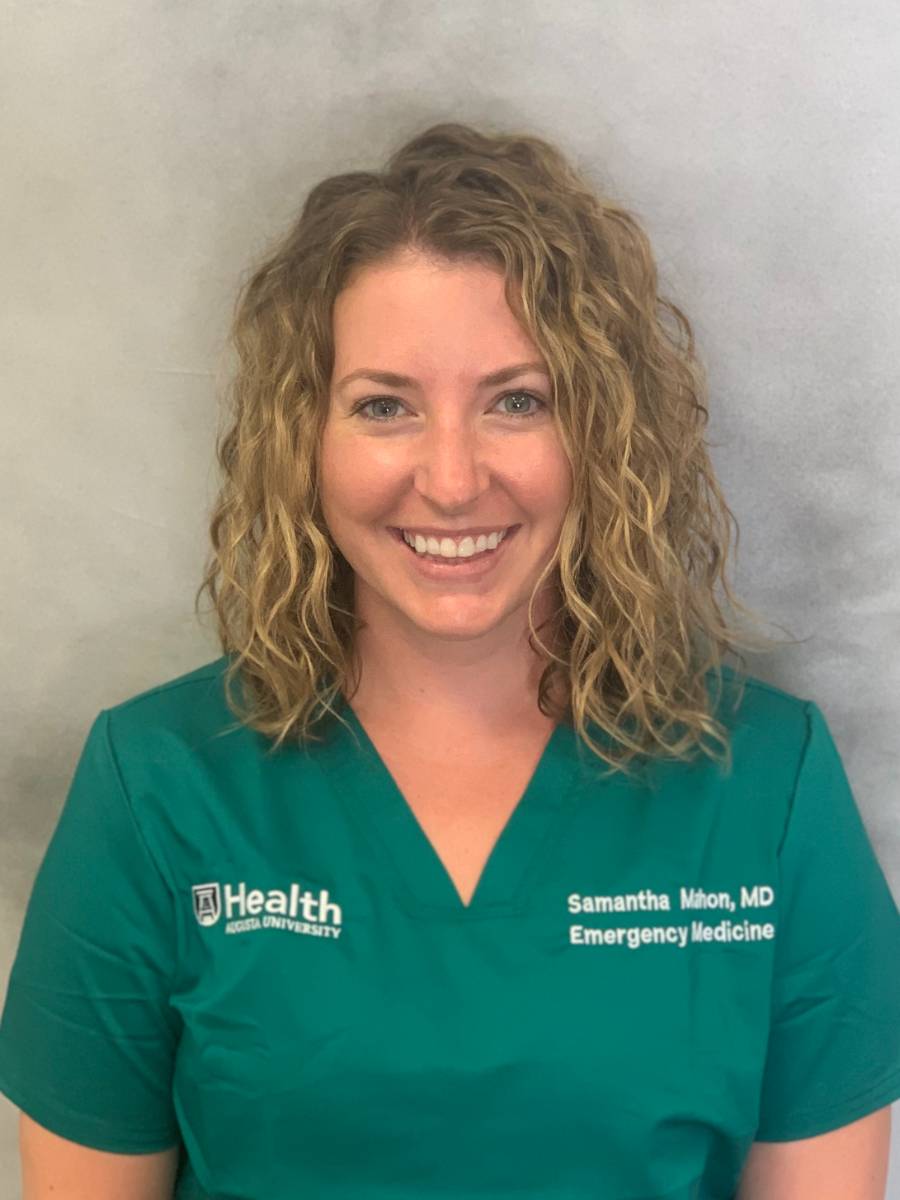 photo of Samantha Mahon, MD