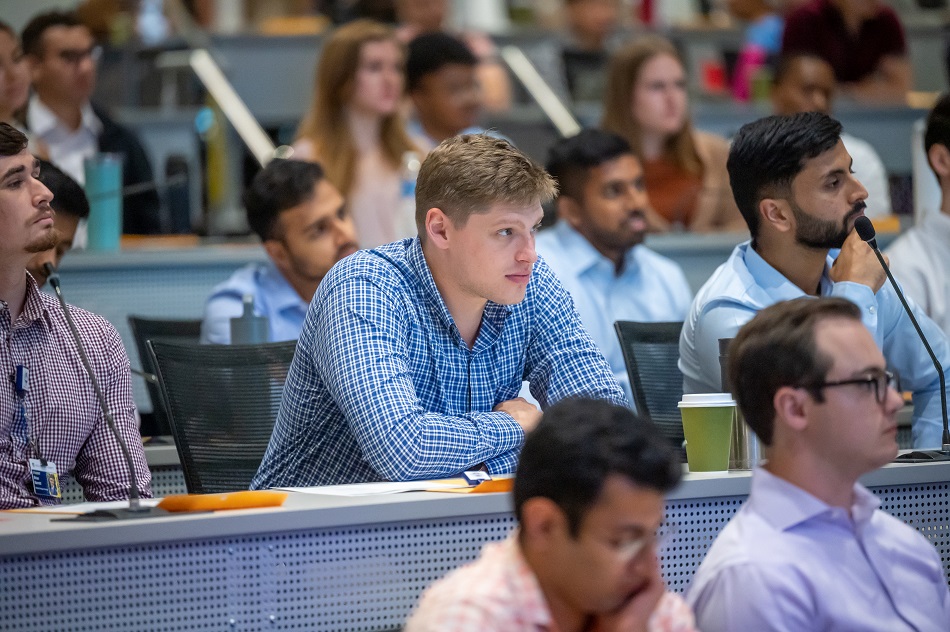 MCG Student orientation receive stethoscopes