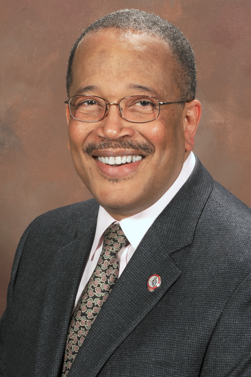photo of VINCENT ROBINSON, MD, FACC, FRCP(C)