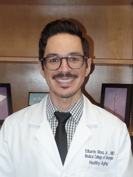 photo of Eduardo Mora, MD