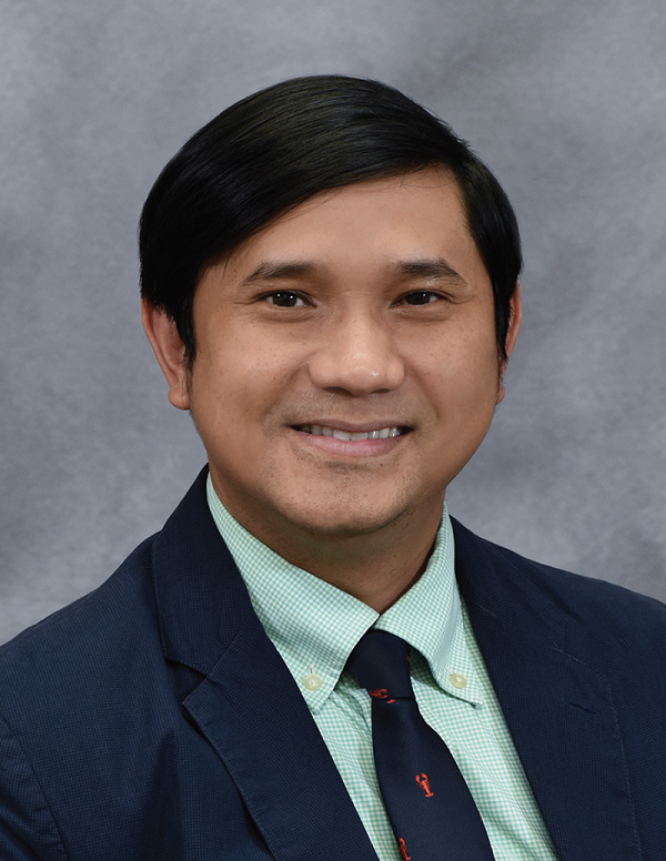 photo of Khoi Nguyen, MD