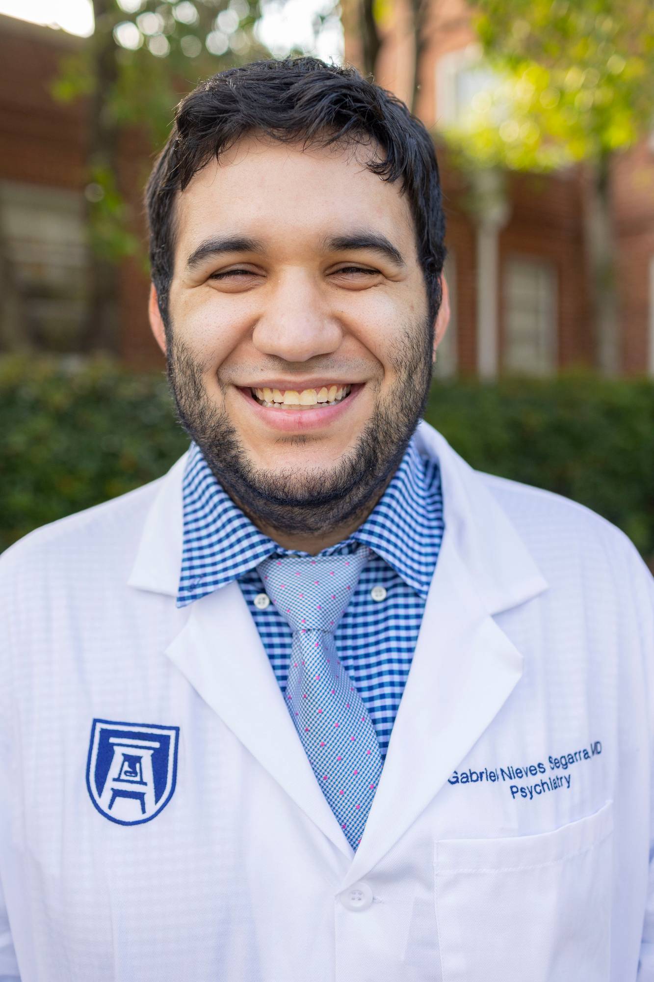 photo of Gabriel Nieves, MD