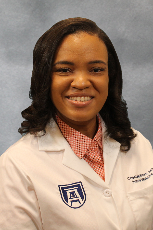 photo of Dr. Chantelle Brown