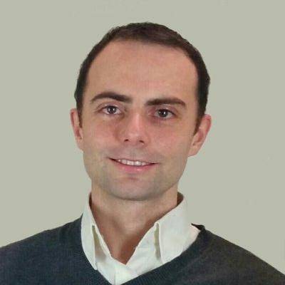 photo of Dr. Peter Robertson