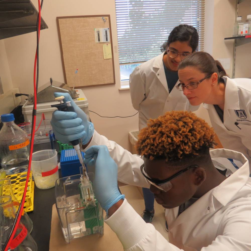 2019_ Dr. Jennifer Bradford with students Jordan and Apurva (Biology)