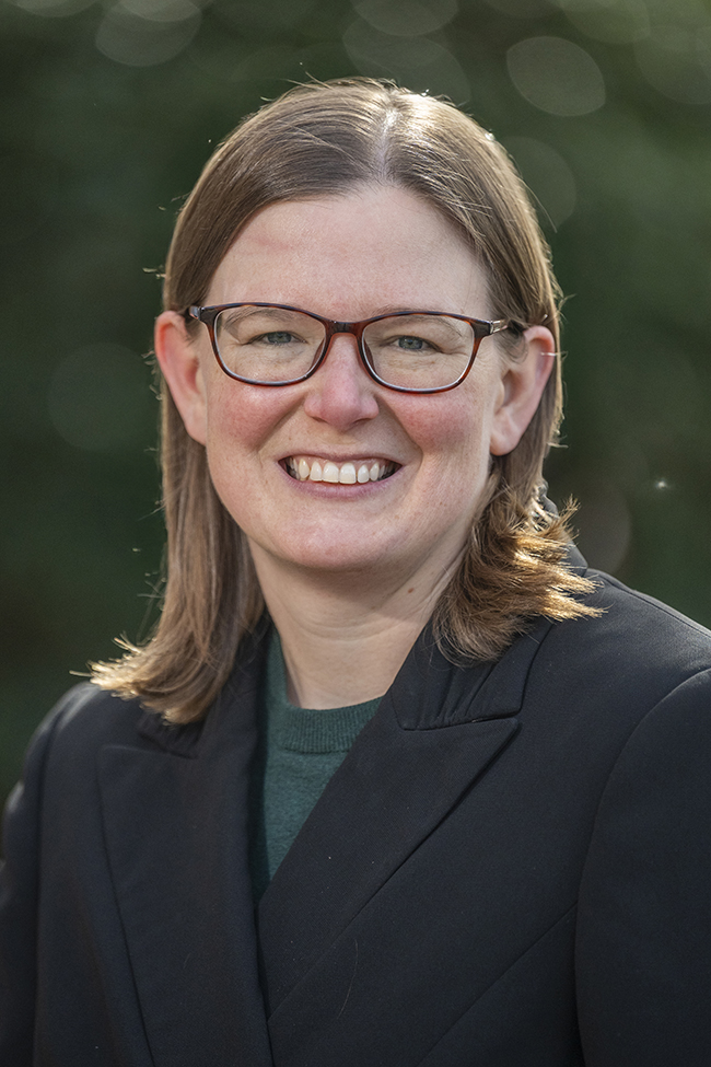 photo of Heather McCoy