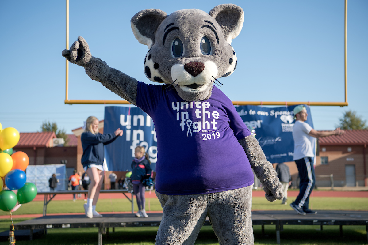 Roary wearing Unite in the Fight shirt