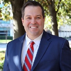 Headshot of Russell Keen