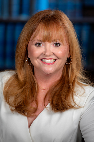 Karen Keen headshot
