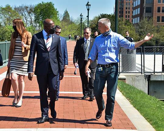 Sen. Raphael Warnock tours the Georgia Cyber Center