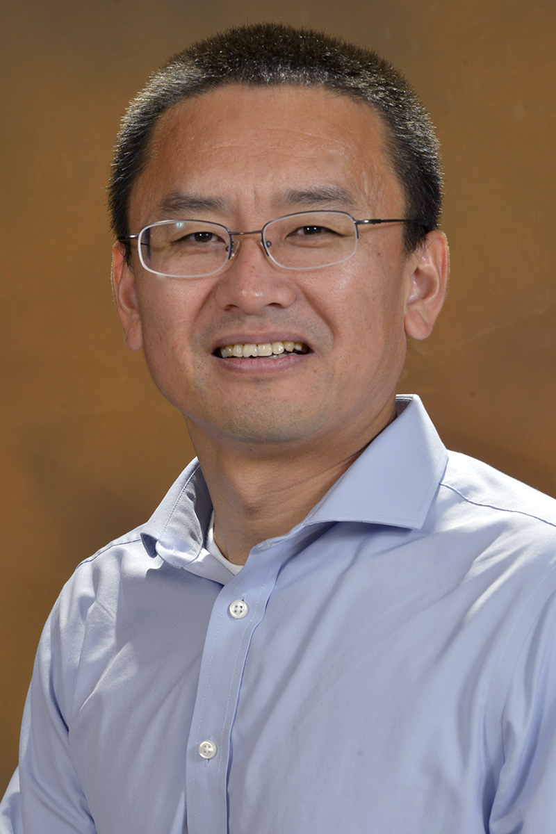 photo of Dr. Shaobin Miao