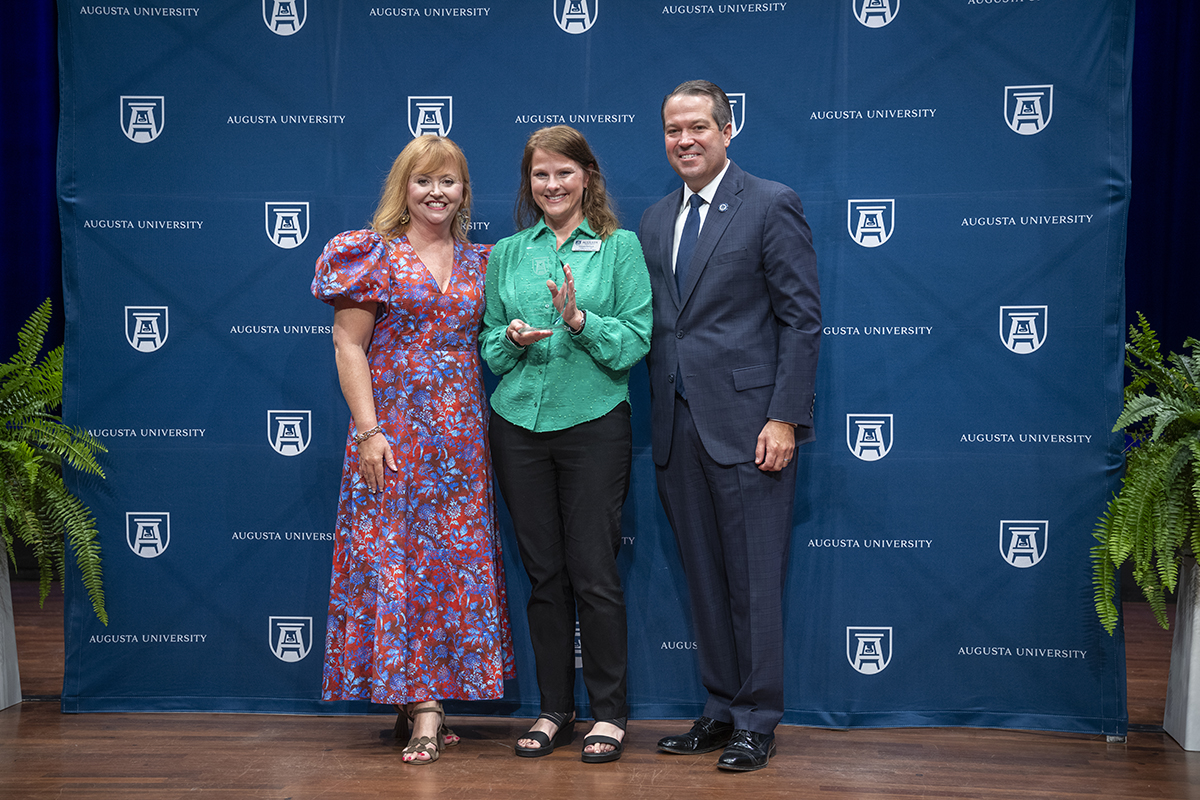 Gennie Verbeck with President Keen and First Lady Keen