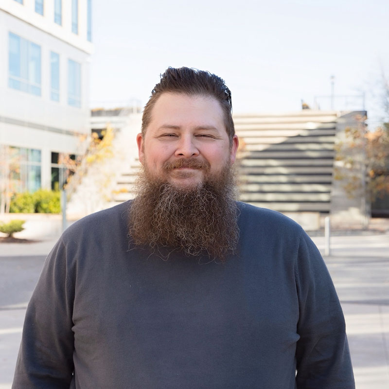 photo of Aaron Cummings