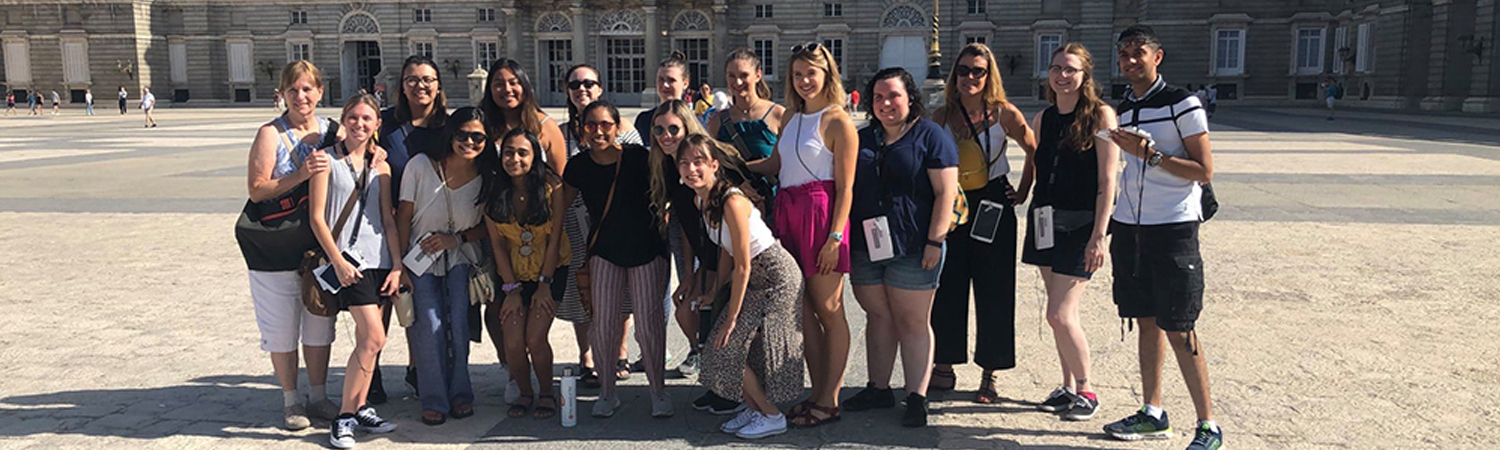 AU Students in Spain