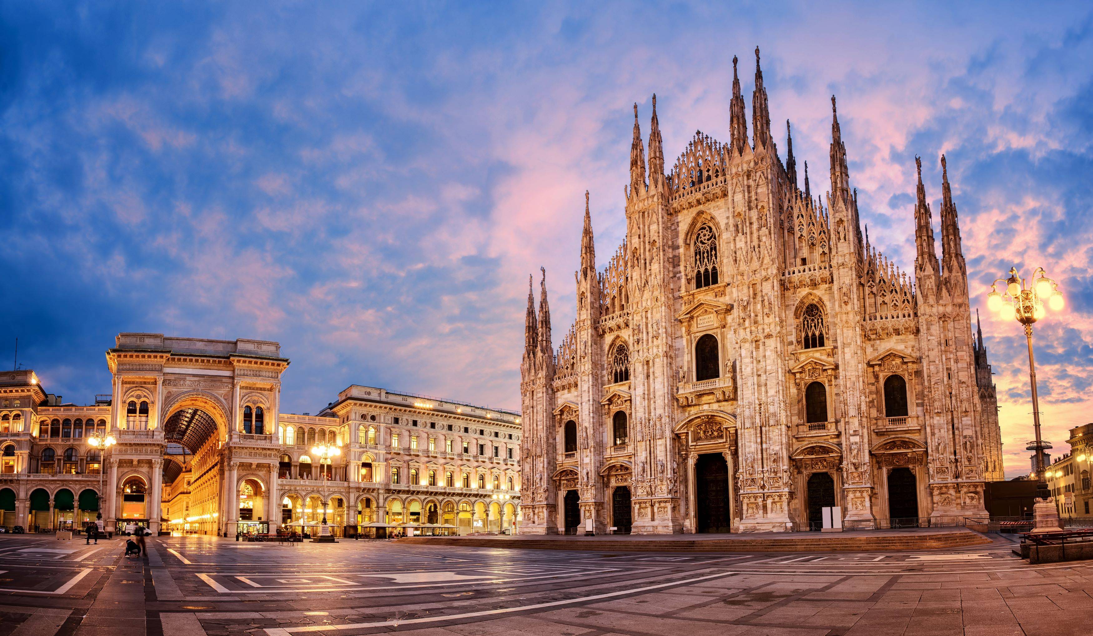 old italian buildings set acast the night sky